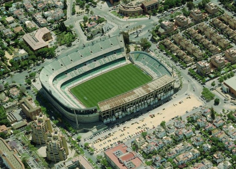 Dónde está el estadio benito villamarín